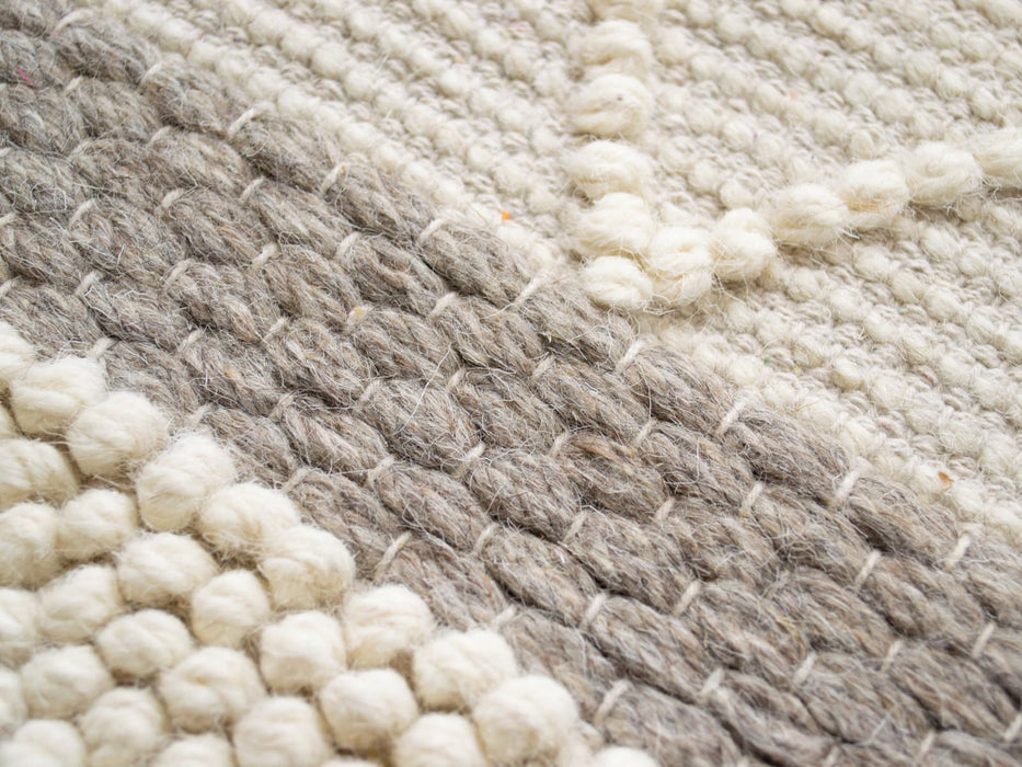 AYAN wool rug M