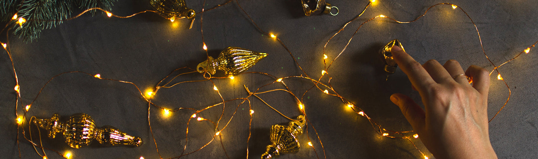 部屋いっぱいにぬくもりを運ぶ、クリスマスの小さな魔法。