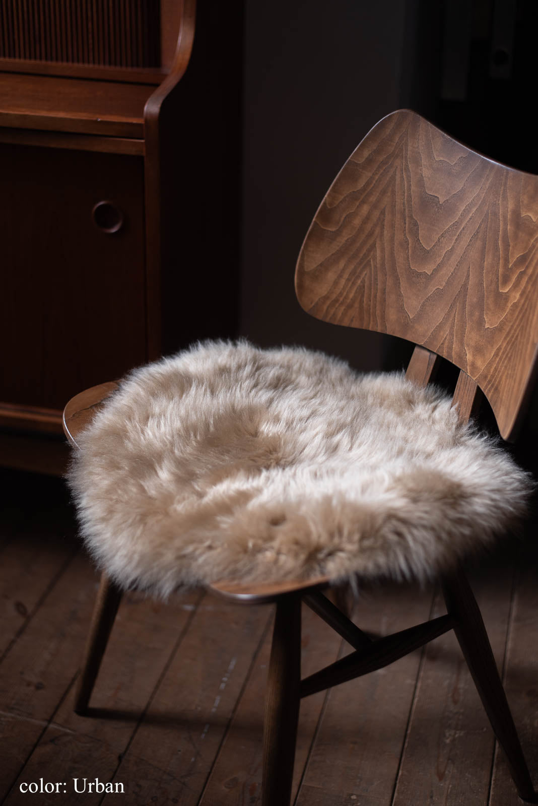 革製 ラグ 艶あり ディスプレイやベンチ上にも インポートラグ・マット