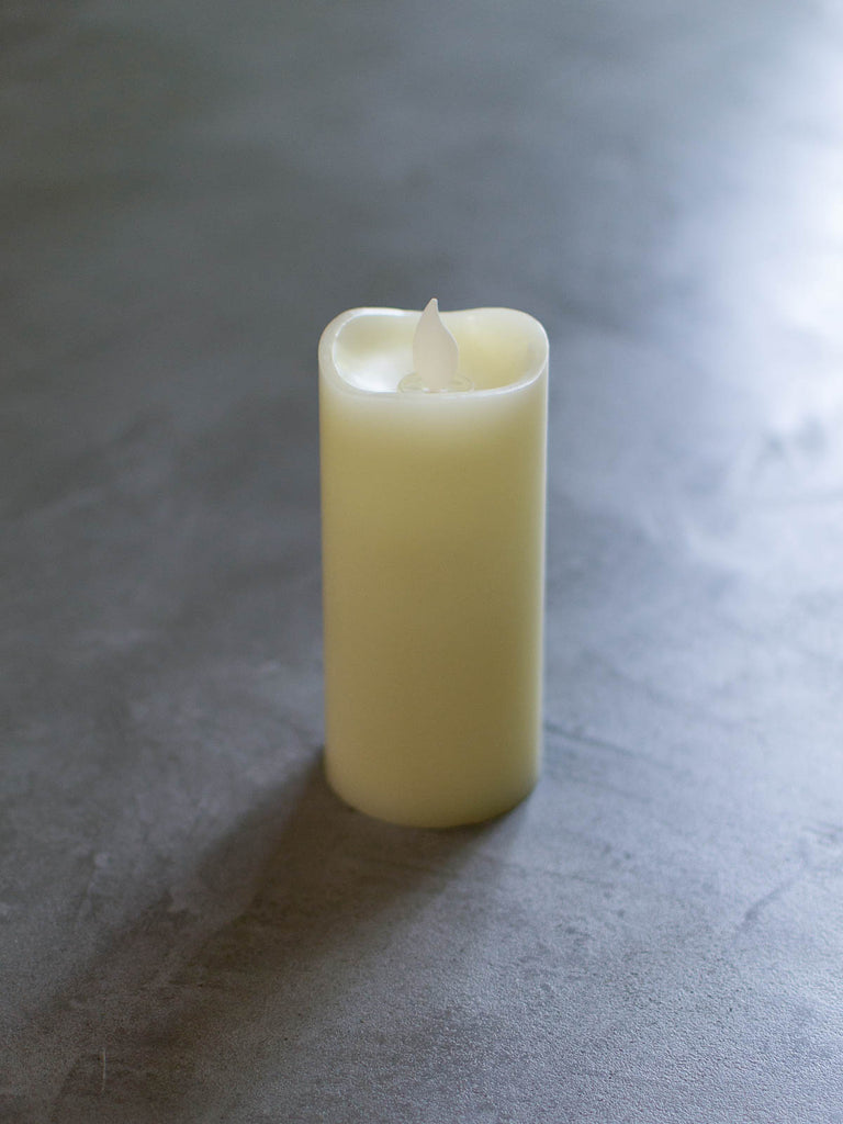 23003060_00_1024x1024.jpg?v=  