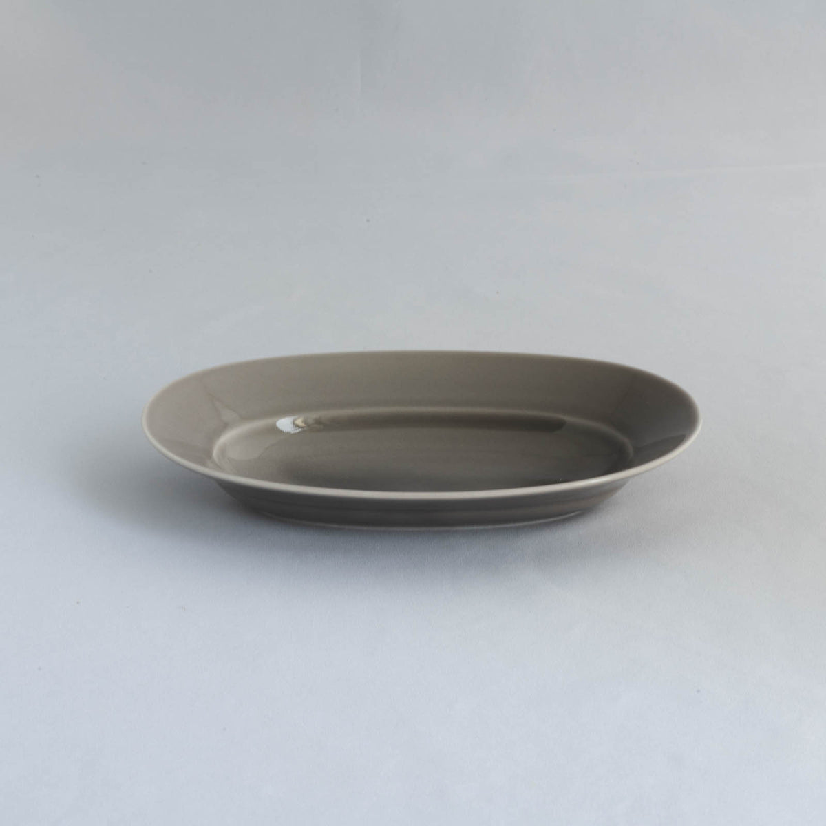 yumiko iihoshi porcelain | Oval プレート（mist beige） — ANTRY USE