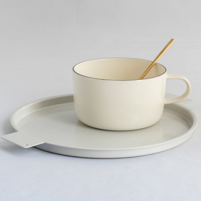 yumiko iihoshi porcelain | 'Colored' aluminum ラウンドトレー（dove white）