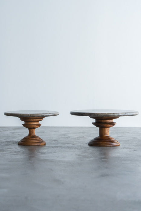 Pibre Stone Stand