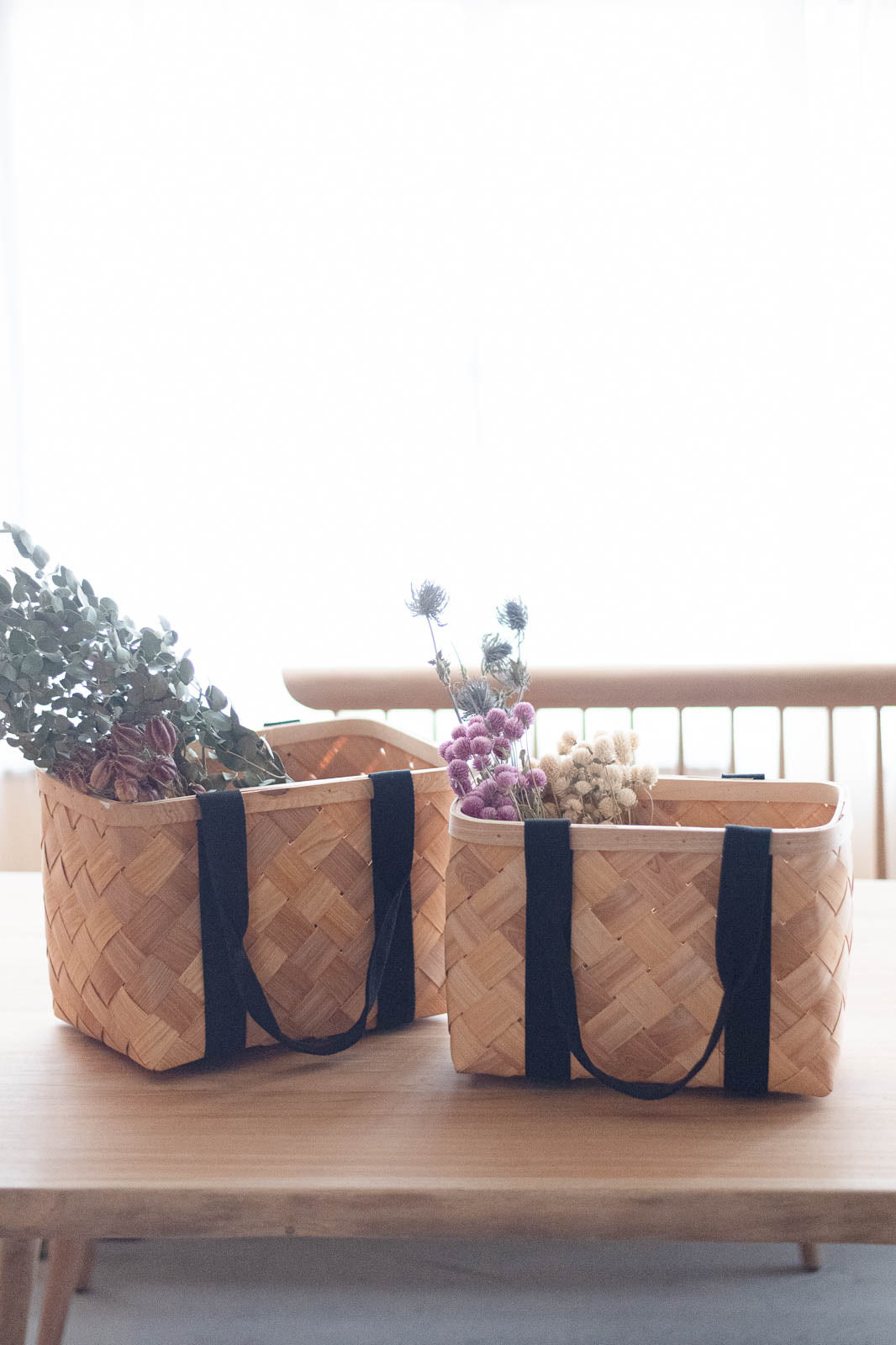 持ち歩ける収納バッグ × ナチュラルな風合い | Snokka Basket Bag