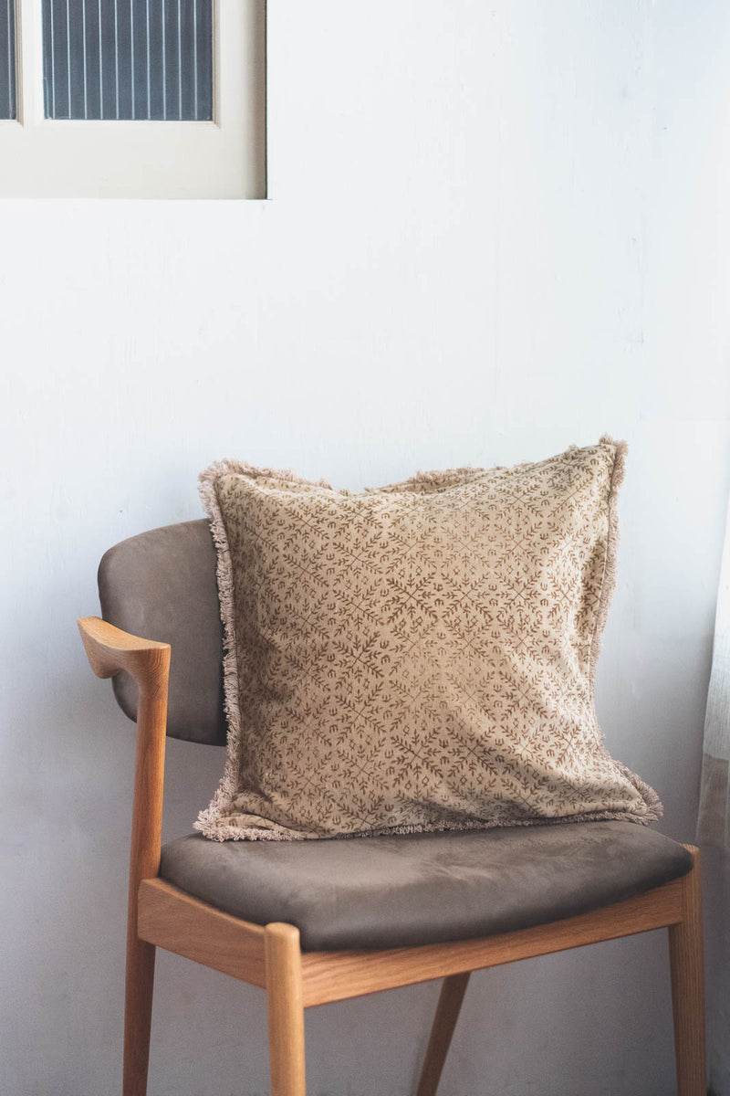 ブロックプリントクッションカバー ローレル 45×45cm｜ベージュ