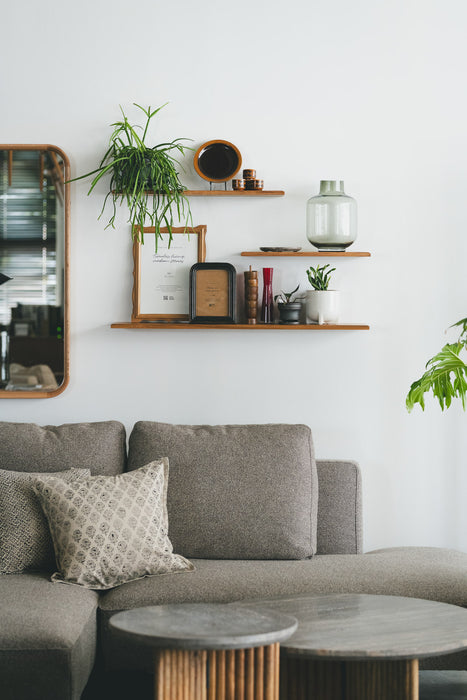 Teak Classic shelf W900 | Long shelf with integrated shelf brackets