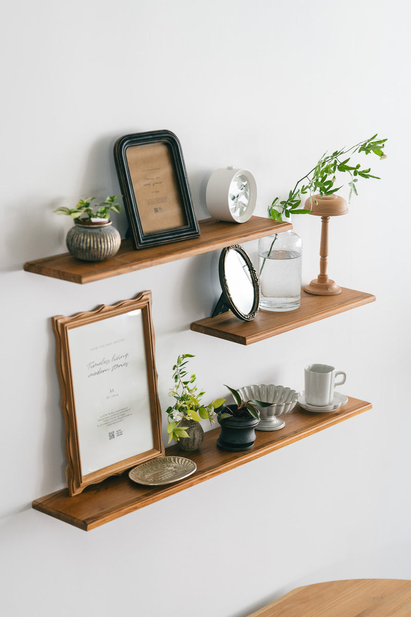Teak Classic shelf｜チーク無垢材の棚受けが見えないウォールシェルフ