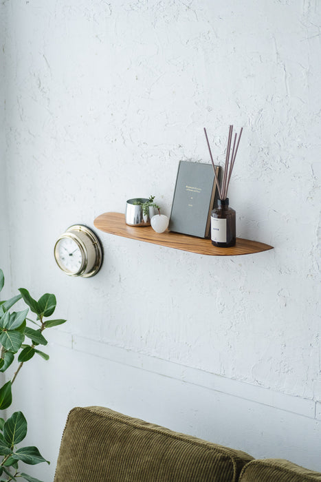 Teak Smooth shelf｜丸みのあるチーク無垢材の壁付けシェルフ — ANTRY