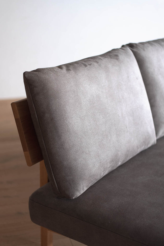 25191079_00_1024x1024.jpg?v=