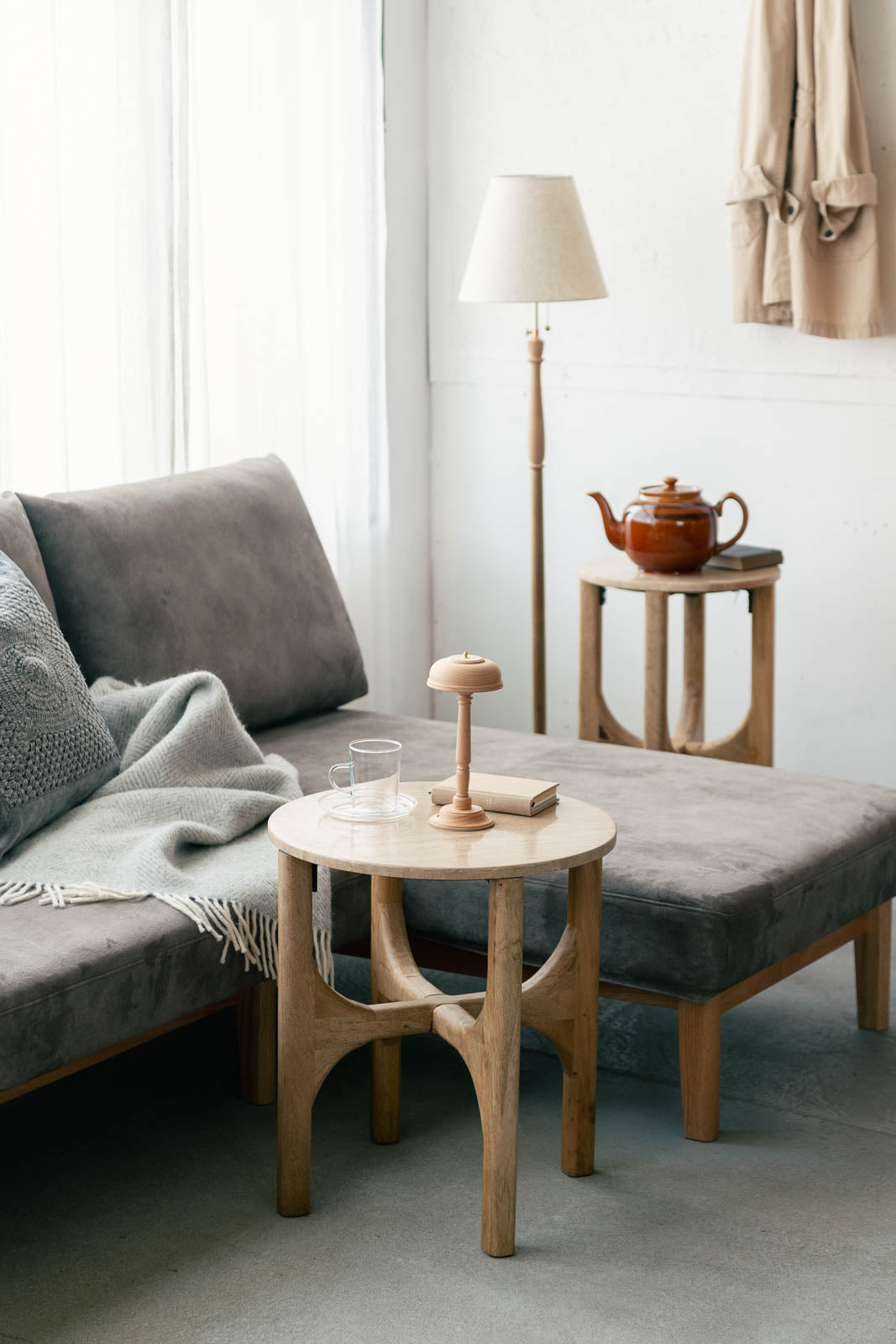 天石ぶい sed/met クロステーブル φ450｜天然大理石×マンゴーウッドのラウンド