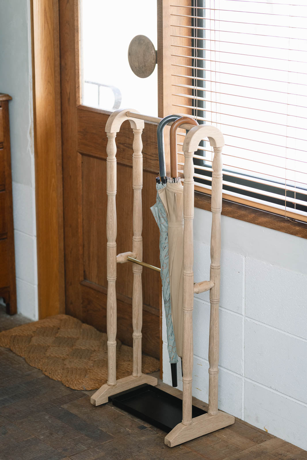 Laund Umbrella Stand | スリムで美しい木製傘立て｜オーク材