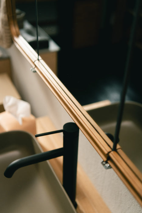 Wood curve 3ドアキャビネットミラー 850