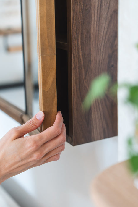 Wood rect 3 door cabinet mirror 850 