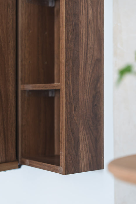 Wood rect 3 door cabinet mirror 850 