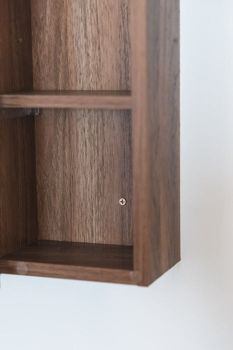 Wood rect 3 door cabinet mirror 850 