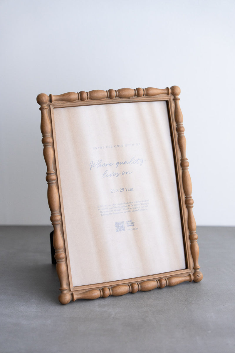 Resin Photo frame No.7 | 挽き物装飾が美しいナチュラルカラーのA4