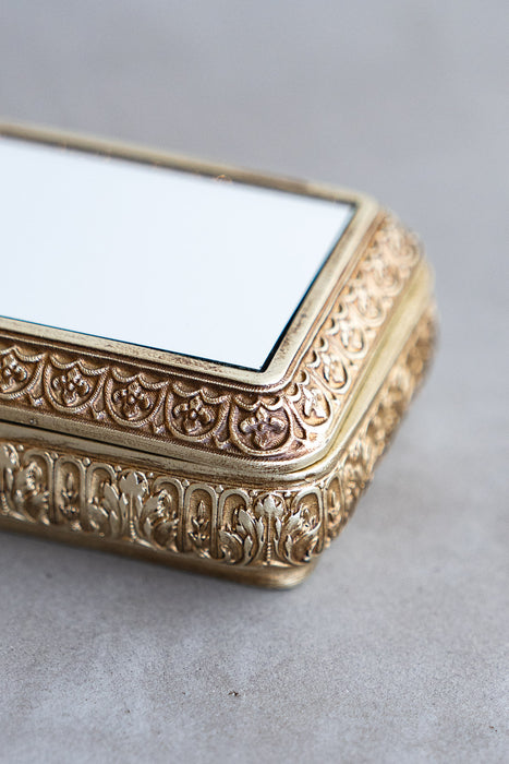 Resin Box with mirror lid