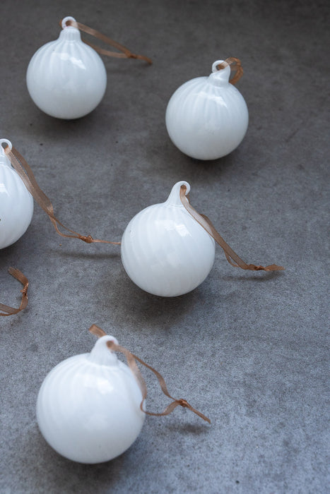 Nami White Ball | ガラスオーナメント