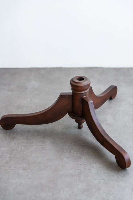 Clair tree stand (200)