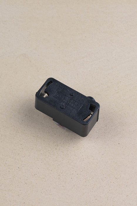 ダクトレール用プラグ BK