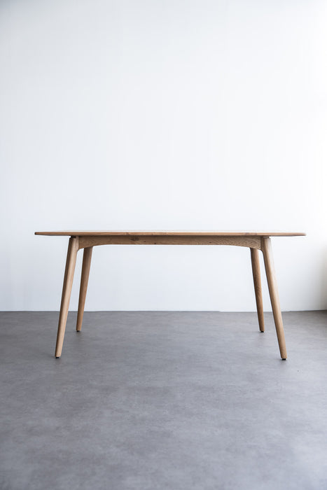 Oak テーパードレッグテーブル