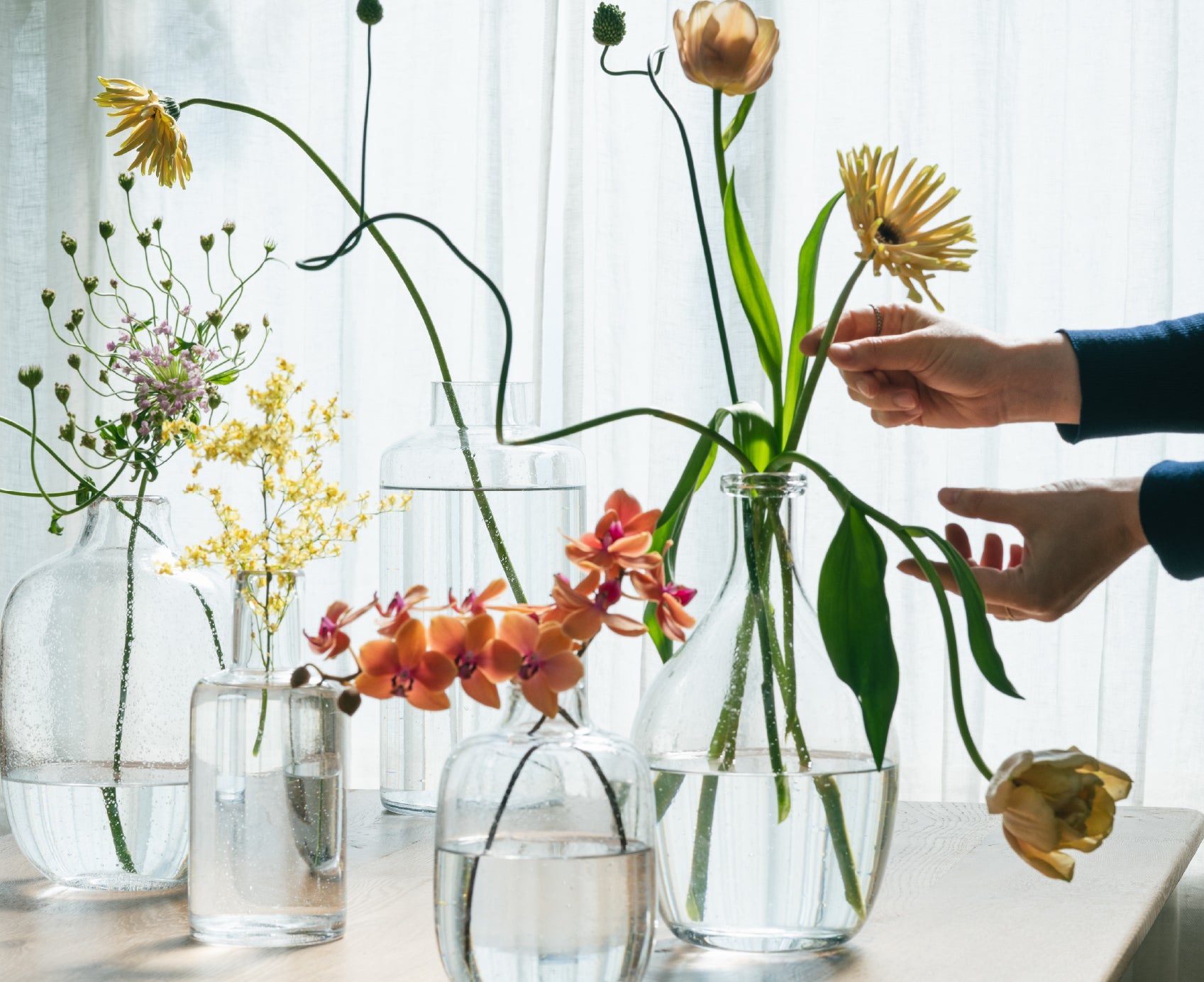 春の光を集める5型のガラス花器 | Fizzy Glass Vases
