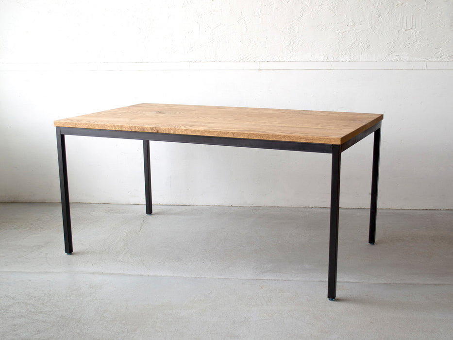 Crust dining table