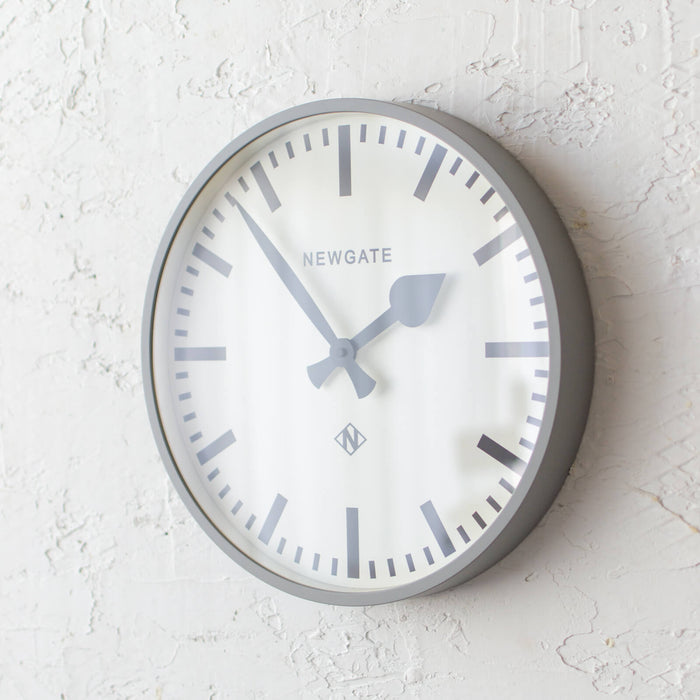 Number Three clock − Railway Clock Posh Grey｜NEWGATE