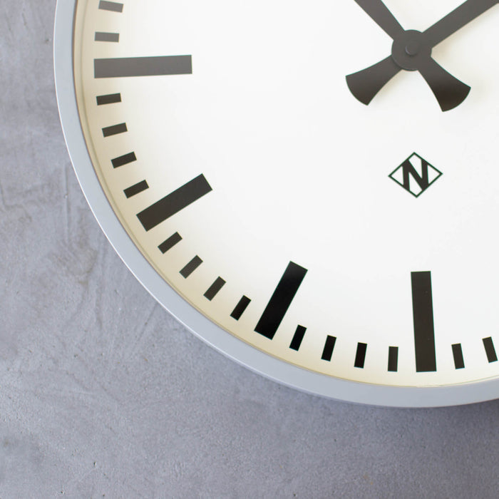 Number Three clock − Railway Clock Posh Grey｜NEWGATE