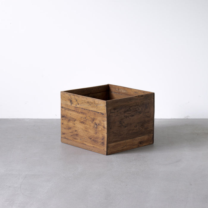 质朴的木盒