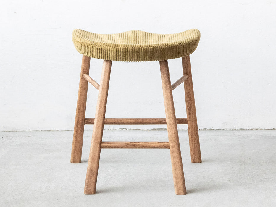 settle stool